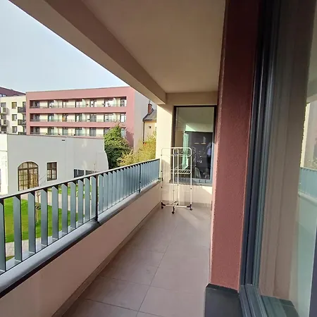 Entrez Mlynska Basta - Old Center